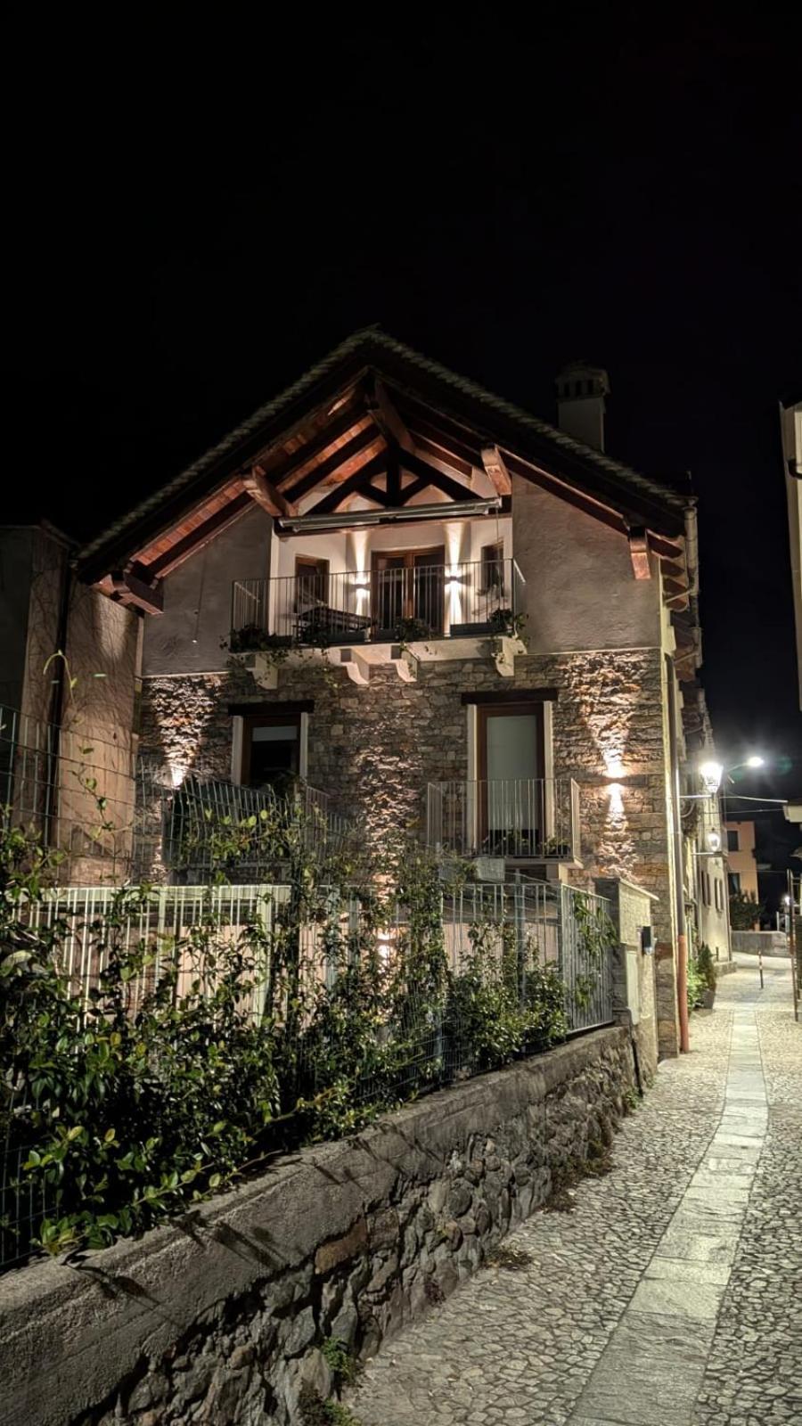 La Via Del Sale Accommodations Holidays Домодосола Екстериор снимка