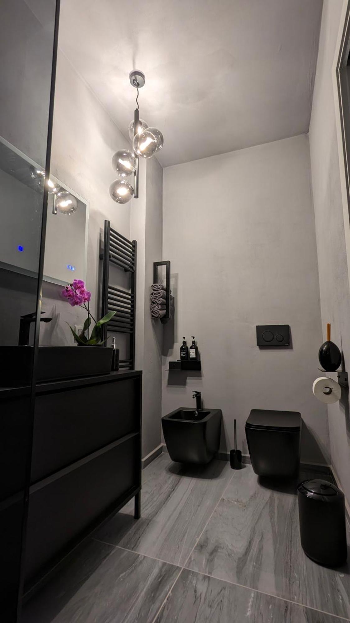 La Via Del Sale Accommodations Holidays Домодосола Екстериор снимка